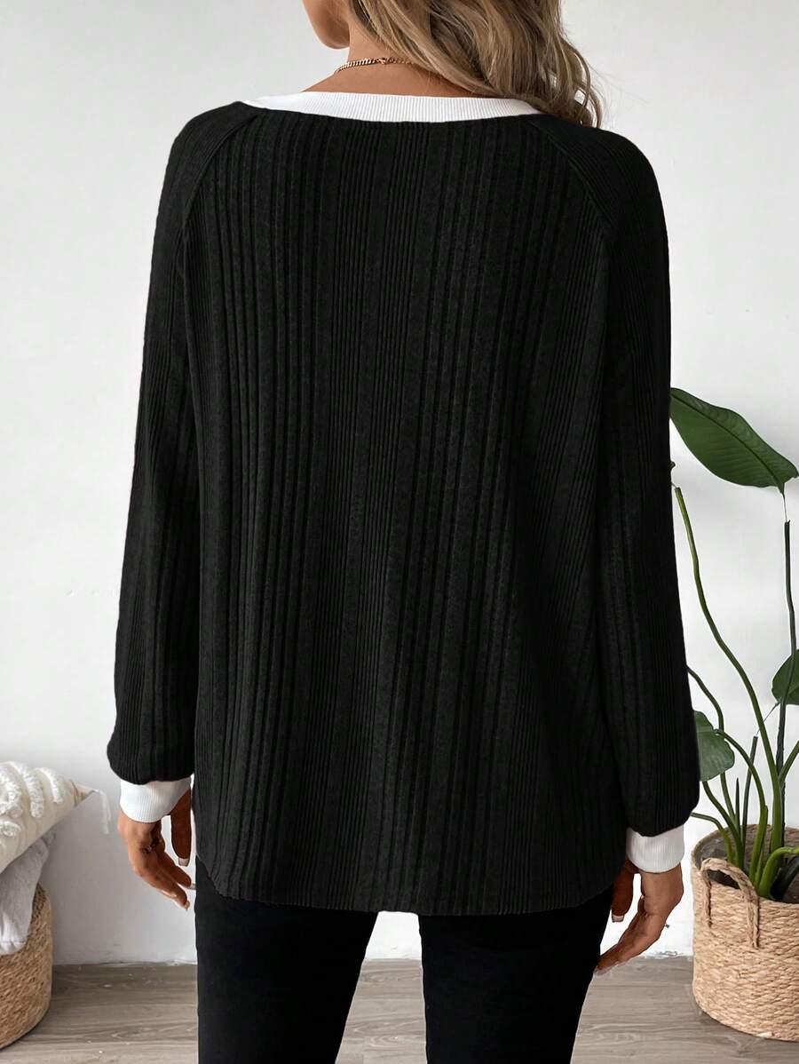 Ribbed Contrast Trim Knit Top