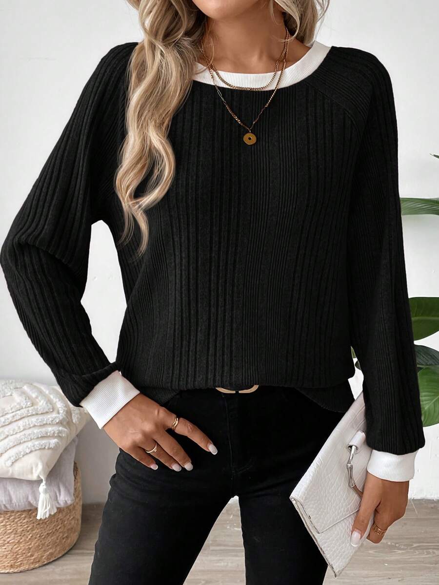 Ribbed Contrast Trim Knit Top