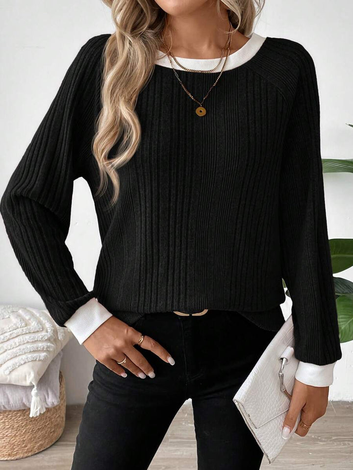 Ribbed Contrast Trim Knit Top