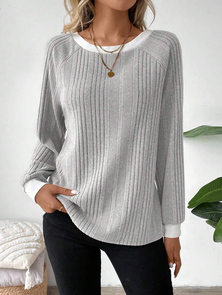 Ribbed Contrast Trim Knit Top