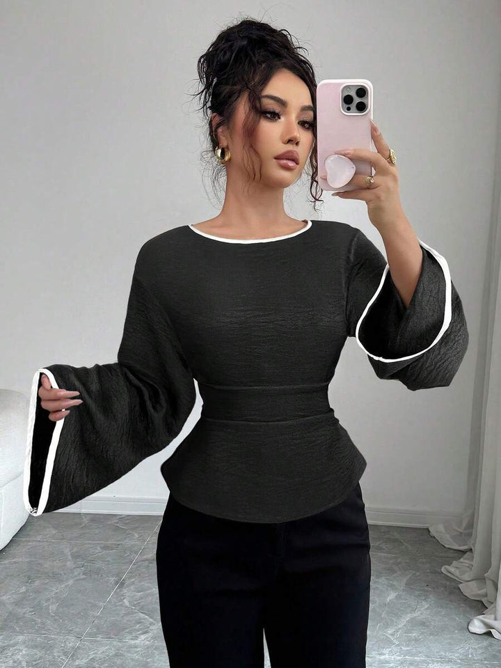 Siren Gaze Blusa feminina plissada com decote redondo e punhos com babados e manga flare