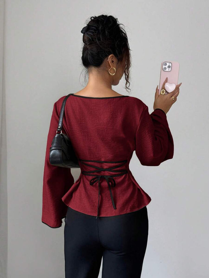 Siren Gaze Blusa feminina plissada com decote redondo e punhos com babados e manga flare