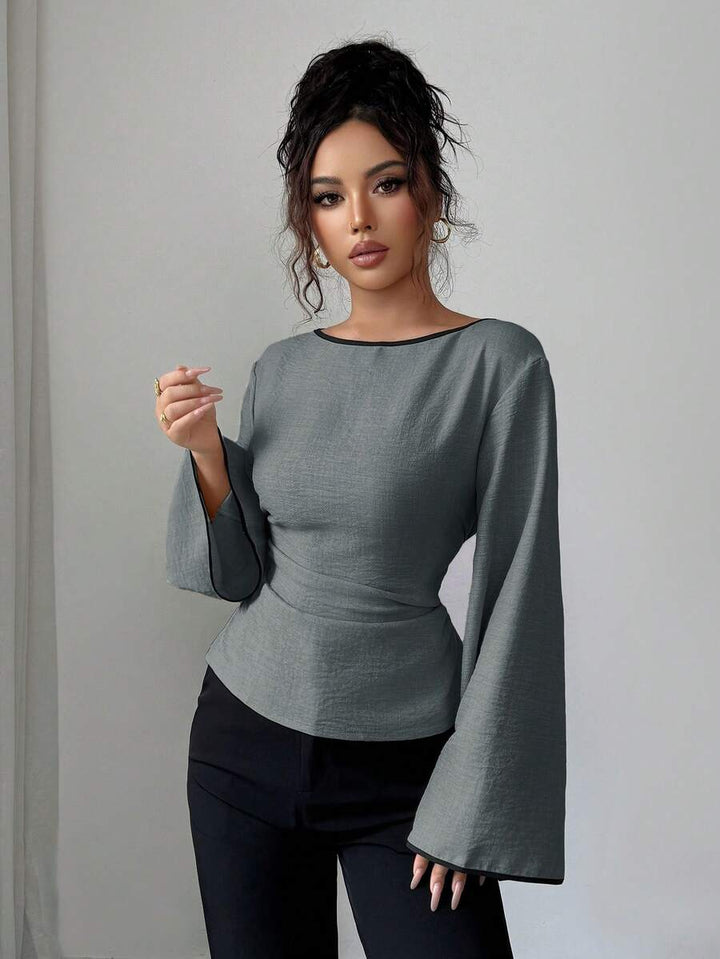 Siren Gaze Blusa feminina plissada com decote redondo e punhos com babados e manga flare